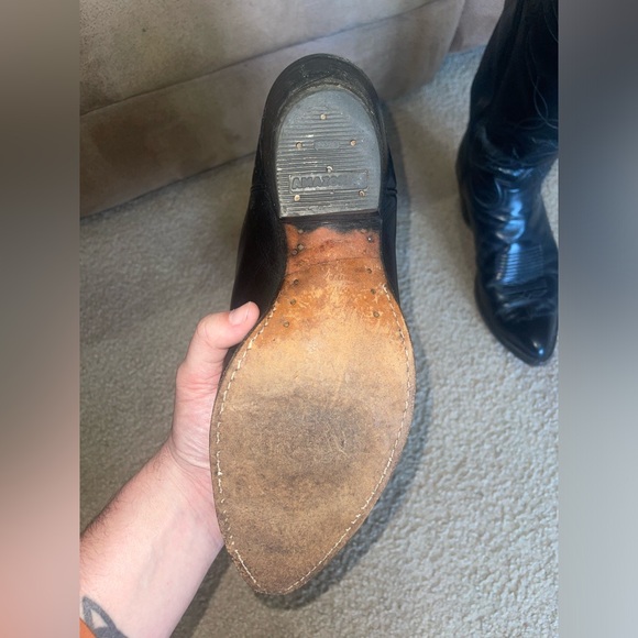 Black Men’s Tony Lama Cowboy Boots
- Men’s size 10 1/2 D
- Don’t wear anymore - Picture 3 of 3